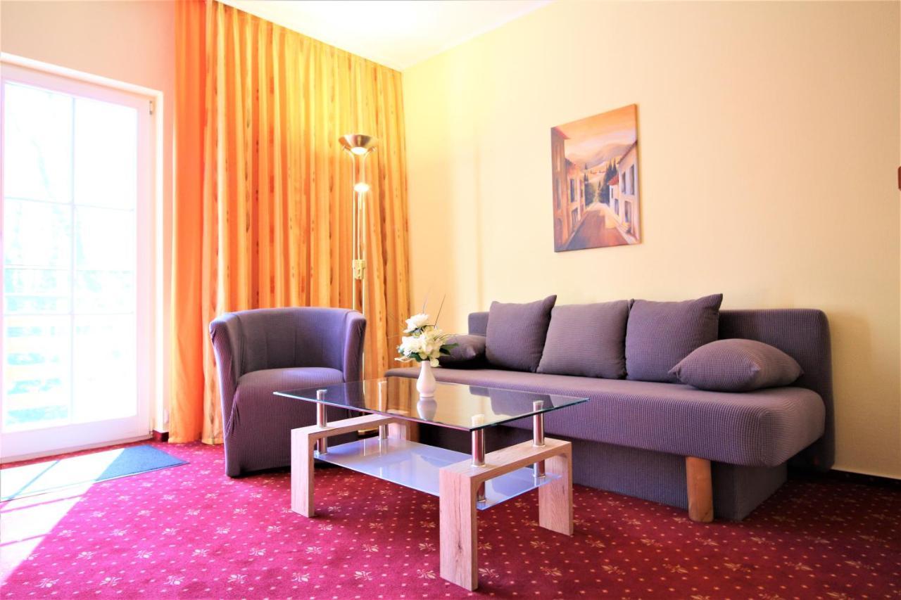 Parkhotel Klueschenberg Plau am See Bagian luar foto